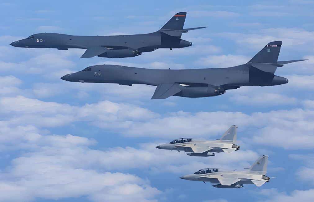 “联合巡航”想吓唬谁?南部战区回应菲所谓“联合巡航” “联合巡航”想吓唬谁?南部战区回应菲所谓“联合巡航”