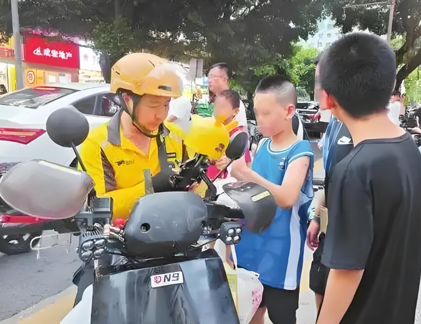 深圳华强北叫停跑楼小孩送外卖 深圳华强北为什么叫停跑楼小孩送外卖？