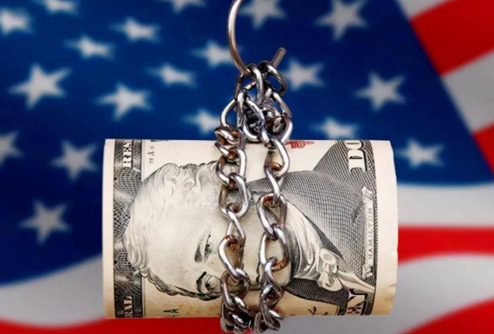 特朗普将大幅提高对印度关税 因印度购买俄石油并牟取暴利 特朗普将大幅提高对印度关税 因印度购买俄石油并牟取暴利