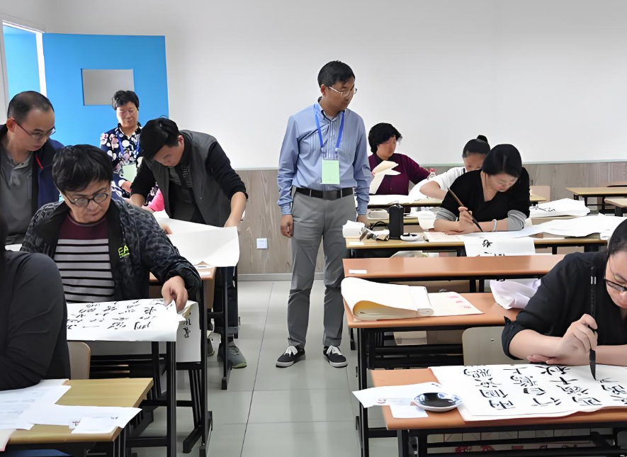 2025年全国成人高等学校招生统一考试即将启幕！2025年成人高考科目答题技巧+应试指南!