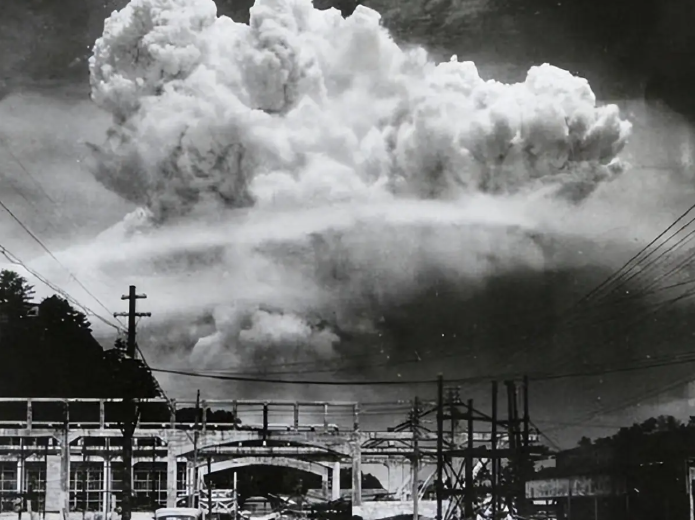 广岛原子弹爆炸80周年 日本广岛举行遭原子弹轰炸80周年纪念仪式 广岛原子弹爆炸80周年 日本广岛举行遭原子弹轰炸80周年纪念仪式