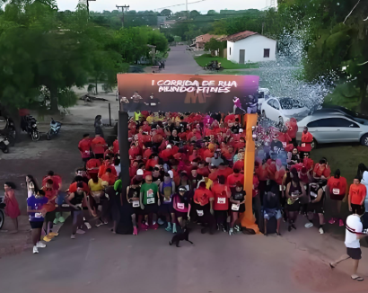 巴西路跑比赛现“醉大黑马”!巴西醉汉穿人字拖乱入比赛赢得奖牌 巴西路跑比赛现“醉大黑马”!巴西醉汉穿人字拖乱入比赛赢得奖牌