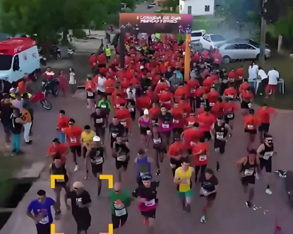 巴西路跑比赛现“醉大黑马”!巴西醉汉穿人字拖乱入比赛赢得奖牌 巴西路跑比赛现“醉大黑马”!巴西醉汉穿人字拖乱入比赛赢得奖牌