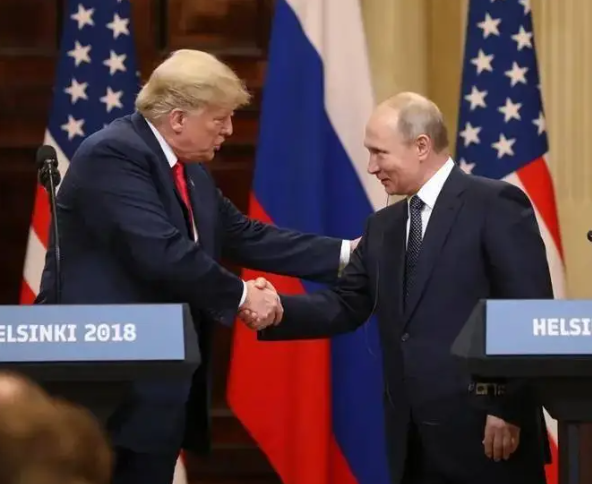 美特使见完普京特朗普立刻放出风声!特朗普:或很快与俄乌举行峰会 美特使见完普京特朗普立刻放出风声!特朗普:或很快与俄乌举行峰会