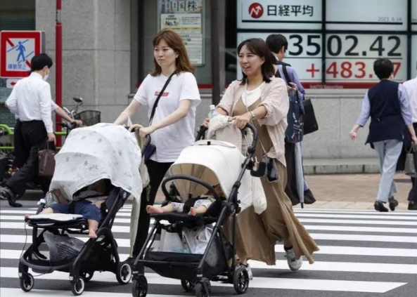 日本人口即将跌破1.2亿 日本人口下降问题能给中国带来哪些警示 日本人口即将跌破1.2亿 日本人口下降问题能给中国带来哪些警示