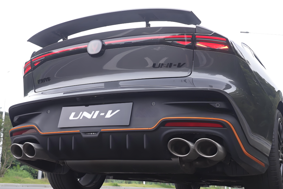 长安第三代UNI-V正式上市！长安第三代UNI-V官方指导价10.29-11.99万元！