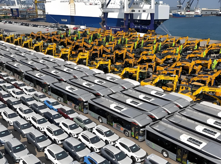 2025上半年中国汽车进口大降32%!2025上半年中国汽车进口情况简析! 2025上半年中国汽车进口大降32%!2025上半年中国汽车进口情况简析!