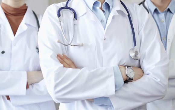 年轻医生正在转行 导致临床医学热度下降的原因有哪些
