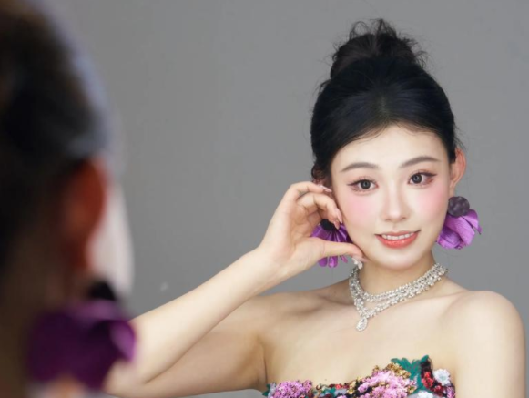 三伏天如何打造清爽室外妆容 不脱妆小技巧get起来