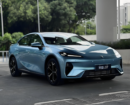2026款深蓝L07震撼上市!2026款深蓝L07全系标配华为智驾13.59万起! 2026款深蓝L07震撼上市!2026款深蓝L07全系标配华为智驾13.59万起!