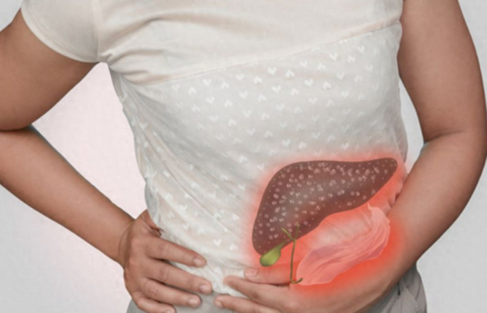 经常熬夜的身体会发臭?这些臭味多是肝脏受损的表现