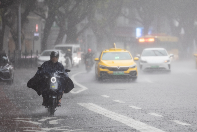 台风杨柳带来大暴雨特大暴雨 东莞强雷雨时段是