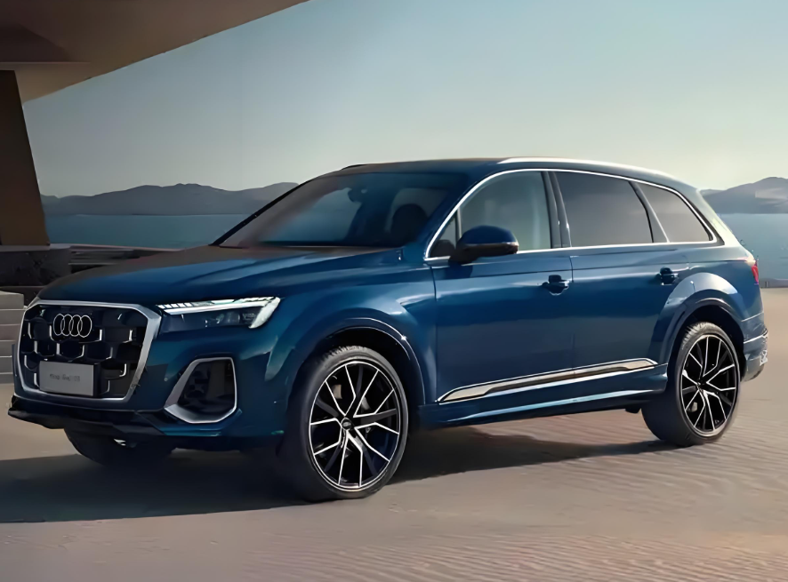 全新一代奥迪 SQ7 无伪装谍照曝光！全新一代奥迪 SQ7 更大、更狠，或上插混动力！