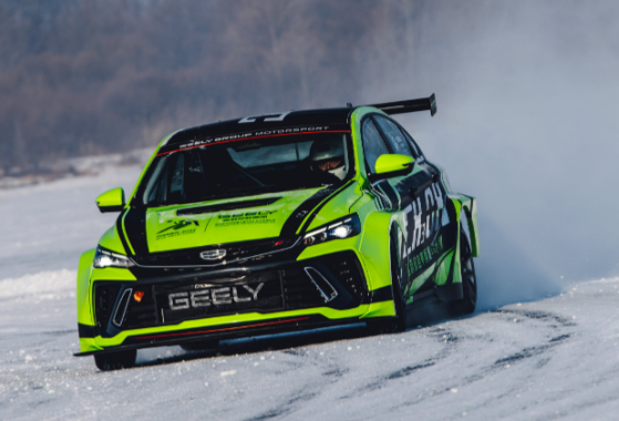 吉利汽车上半年营收首次突破1500亿 吉利汽车冲刺300万辆年度销量目标 吉利汽车上半年营收首次突破1500亿 吉利汽车冲刺300万辆年度销量目标