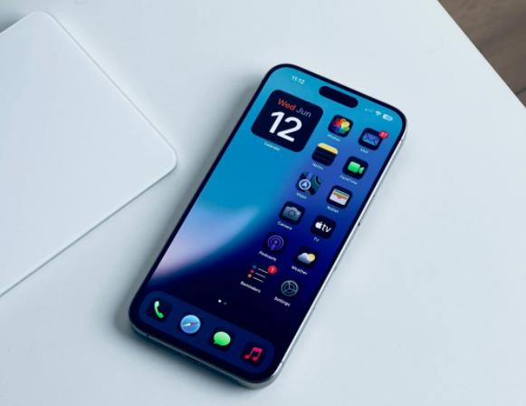 iPhone 18数字款推迟到2027年发布 折叠屏和Pro系列先发 iPhone 18数字款推迟到2027年发布 折叠屏和Pro系列先发