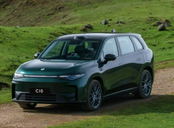 零跑C10车型累计交付达15万台 零跑C10刷新品牌新车交付纪录 零跑C10车型累计交付达15万台 零跑C10刷新品牌新车交付纪录