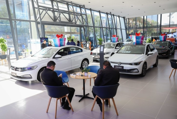 多地暂停汽车“国补” 怎么回事 剩余国补资金将在10月份下达