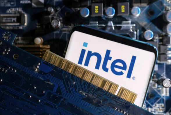 Intel股价本月暴涨28%!市值增加240亿美元