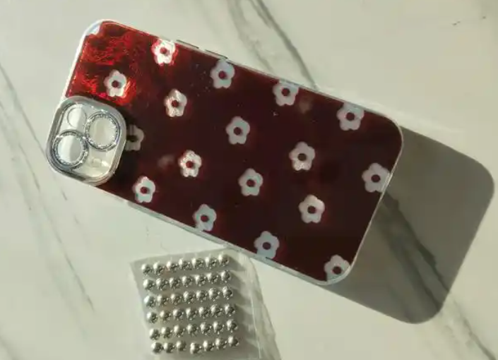 苹果终于抛弃精织斜纹!iPhone 17系列官方手机壳亮相