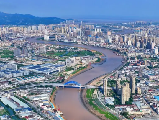 浙江最年轻县级市48万人干出444亿 浙江龙港市为什么能做到400亿GDP