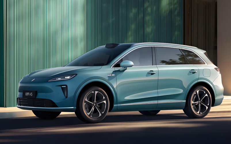 鸿蒙智行最后一界尚界H5最新内饰曝光！鸿蒙智行尚界H5 8月25日开启预订！