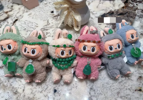 泡泡玛特半年狂揽外国人近56亿 泡泡玛特如何撬动外国潮玩市场