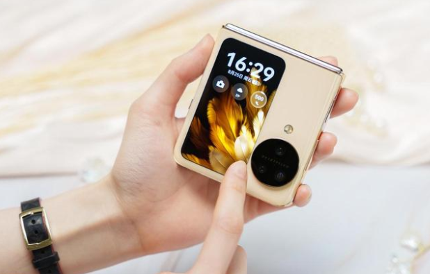 2025年Q2美国智能手机销量同比增长9%,三大运营商表现强劲 2025年Q2美国智能手机销量同比增长9%,三大运营商表现强劲