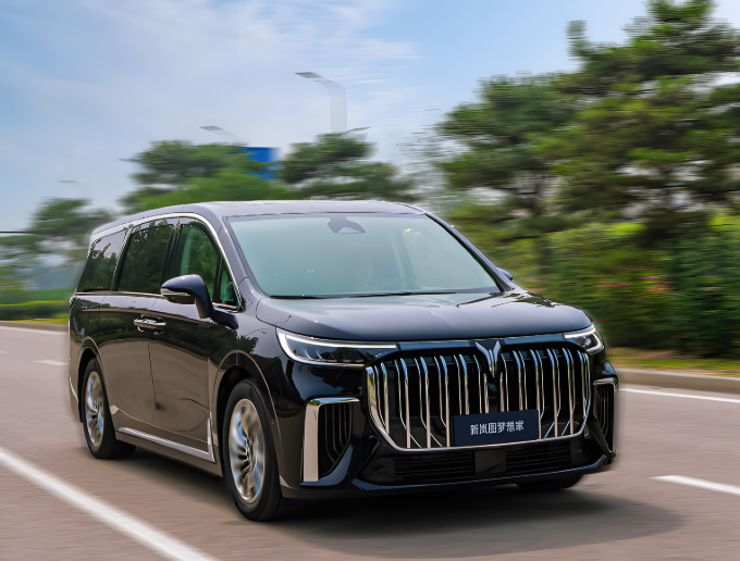 2026款岚图梦想家静态体验！2026款岚图梦想家全域800V+5C 超充！