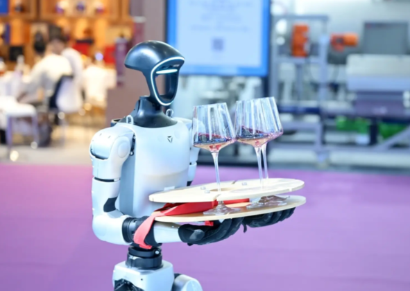 宇树即将发布“芭蕾舞者” 宇树“芭蕾舞者”配备31个关节自由度