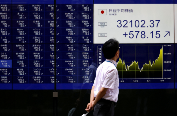 日本经济五季连增，房地产与内需成投资亮点