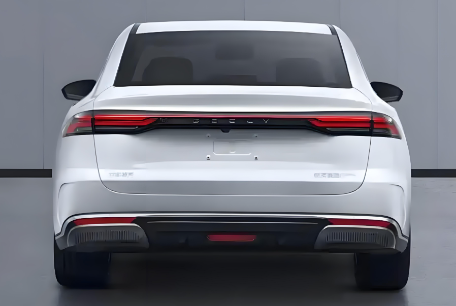 吉利A+级插混轿车银河星耀6官图发布！吉利银河星耀6插混动力/纯电续航125公里！