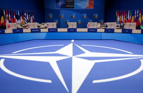 特朗普:美国将不再直接资助乌克兰 北约需全额支付乌克兰武器费用 特朗普:美国将不再直接资助乌克兰 北约需全额支付乌克兰武器费用