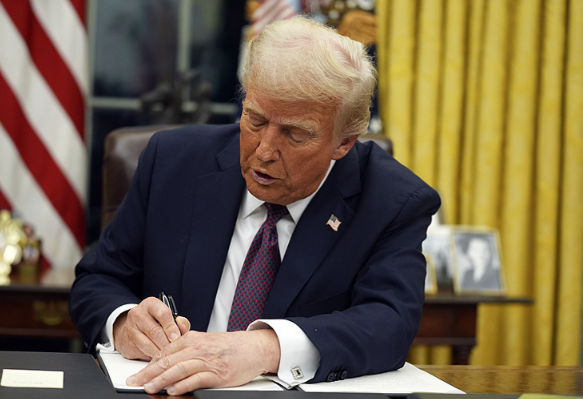 特朗普:美国将不再直接资助乌克兰 北约需全额支付乌克兰武器费用 特朗普:美国将不再直接资助乌克兰 北约需全额支付乌克兰武器费用