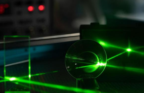 首个光量子计算机制造工厂落地深圳 专用光量子计算机可以对哪些行业进行提升