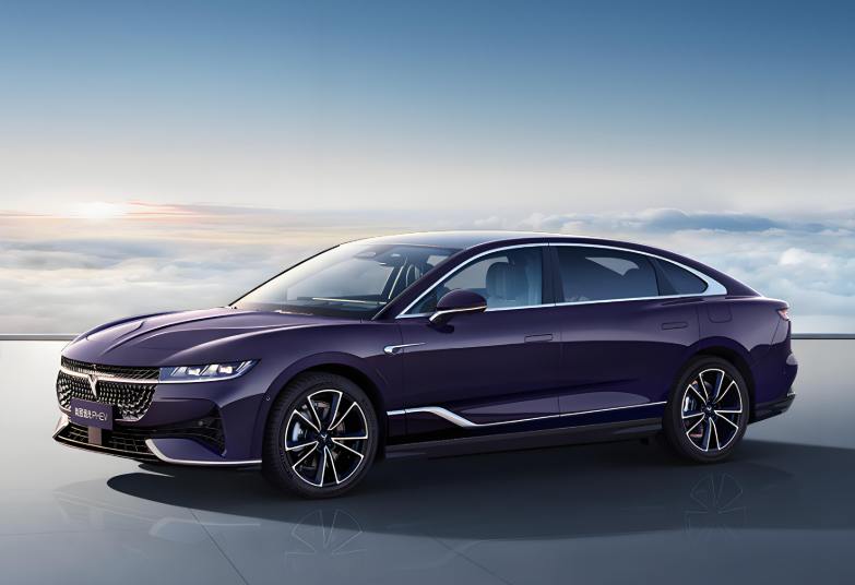 岚图追光L领衔2025成都车展重磅新车前瞻!岚图追光L尺寸加长搭华为全家桶! 岚图追光L领衔2025成都车展重磅新车前瞻!岚图追光L尺寸加长搭华为全家桶!