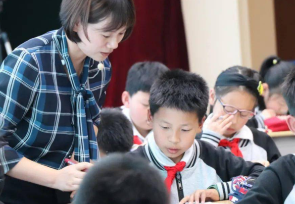 年轻教师因开学产生焦虑 教师出现开学焦虑症状应该如何缓解