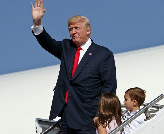 特朗普要对索罗斯下手了 特朗普指控索罗斯支持美国各地的暴力行动 特朗普要对索罗斯下手了 特朗普指控索罗斯支持美国各地的暴力行动