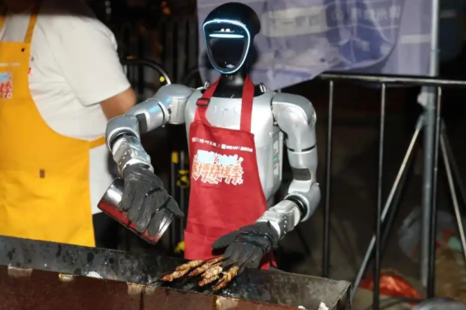 锦州机器人烧烤惊艳葛珊珊 葛珊珊红孩直呼“香迷糊了”