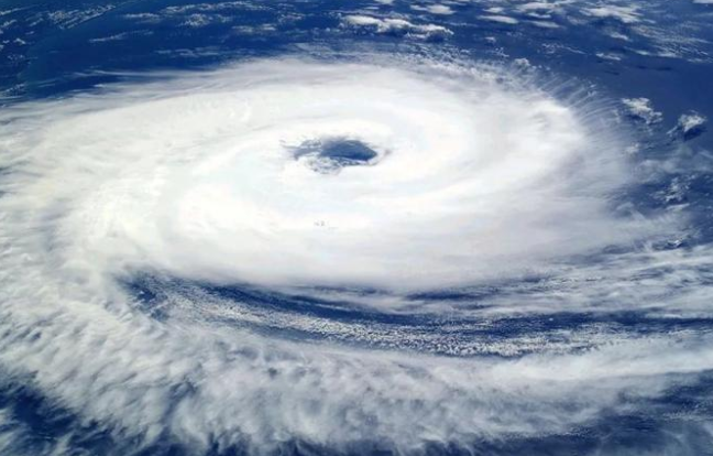 第14号台风蓝湖或将于今日生成，广东中南部多雷雨