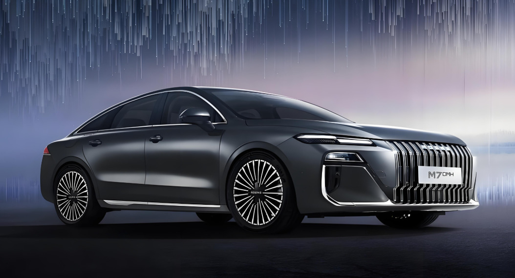 荣威M7 DMH劳斯莱斯设计师打造续航2143km!荣威M7 DMH预售9.78万起! 荣威M7 DMH劳斯莱斯设计师打造续航2143km!荣威M7 DMH预售9.78万起!