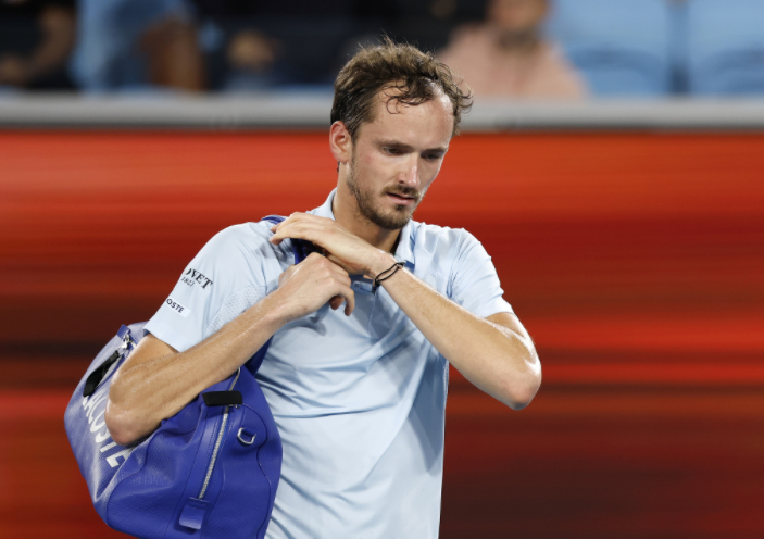 美网抢帽子男子系波兰富豪 球员补赠礼物化解风波