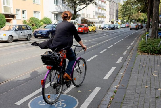 德国计划五年后成为“自行车之国” 德国正构建贯通城乡的高质量自行车道路网络
