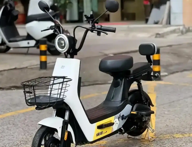 买电动车注意三个月过渡期 “小电驴”新国标今起实施! 买电动车注意三个月过渡期 “小电驴”新国标今起实施!