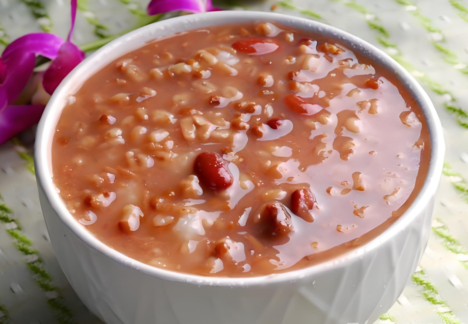 出伏后养胃正当时，三款粥品养出“铁打胃”