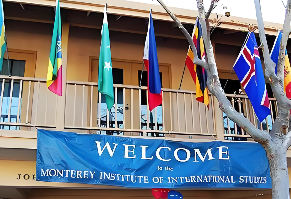 第一所倒闭的美国顶尖大学!AI 冲击下的首个牺牲品“翻译界哈佛”谢幕 第一所倒闭的美国顶尖大学!AI 冲击下的首个牺牲品“翻译界哈佛”谢幕