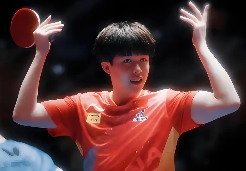 王楚钦完成北大研究生入学报到！王楚钦解锁新身份成为北京大学研究生！