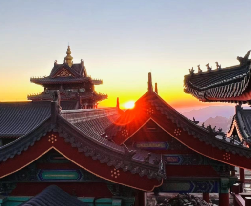 河南去年旅游收入突破1万亿元 仅端午假期河南就揽金67.9亿 河南去年旅游收入突破1万亿元 仅端午假期河南就揽金67.9亿