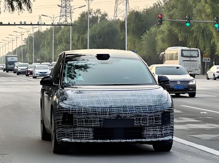 疑似理想i9谍照首曝！理想i9 5.3米纯电旗舰对标蔚来ES8！