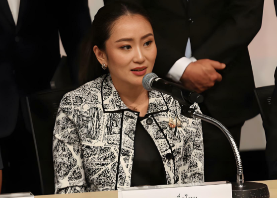 泰国国会下议院将于5日选举新一任总理 泰国宪法法院裁定解除佩通坦总理职务 泰国国会下议院将于5日选举新一任总理 泰国宪法法院裁定解除佩通坦总理职务