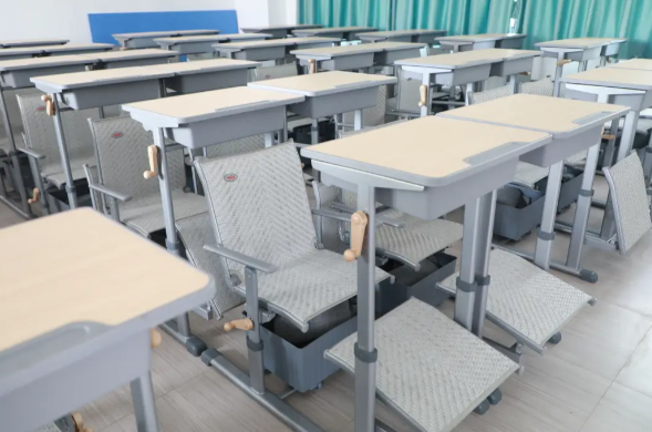 中小学生午休课桌椅有了国家标准 午休课桌椅已在多地学校投入使用